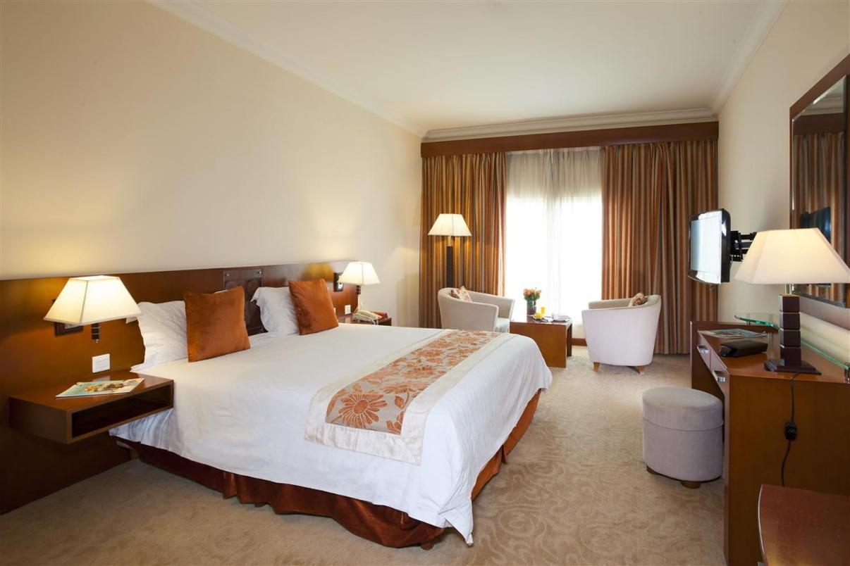 Hotel Ledger Plaza Bangui Extérieur photo