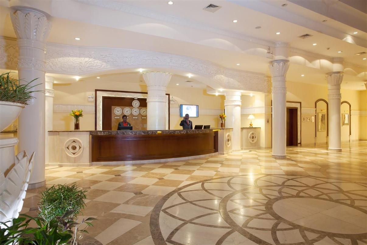 Hotel Ledger Plaza Bangui Extérieur photo