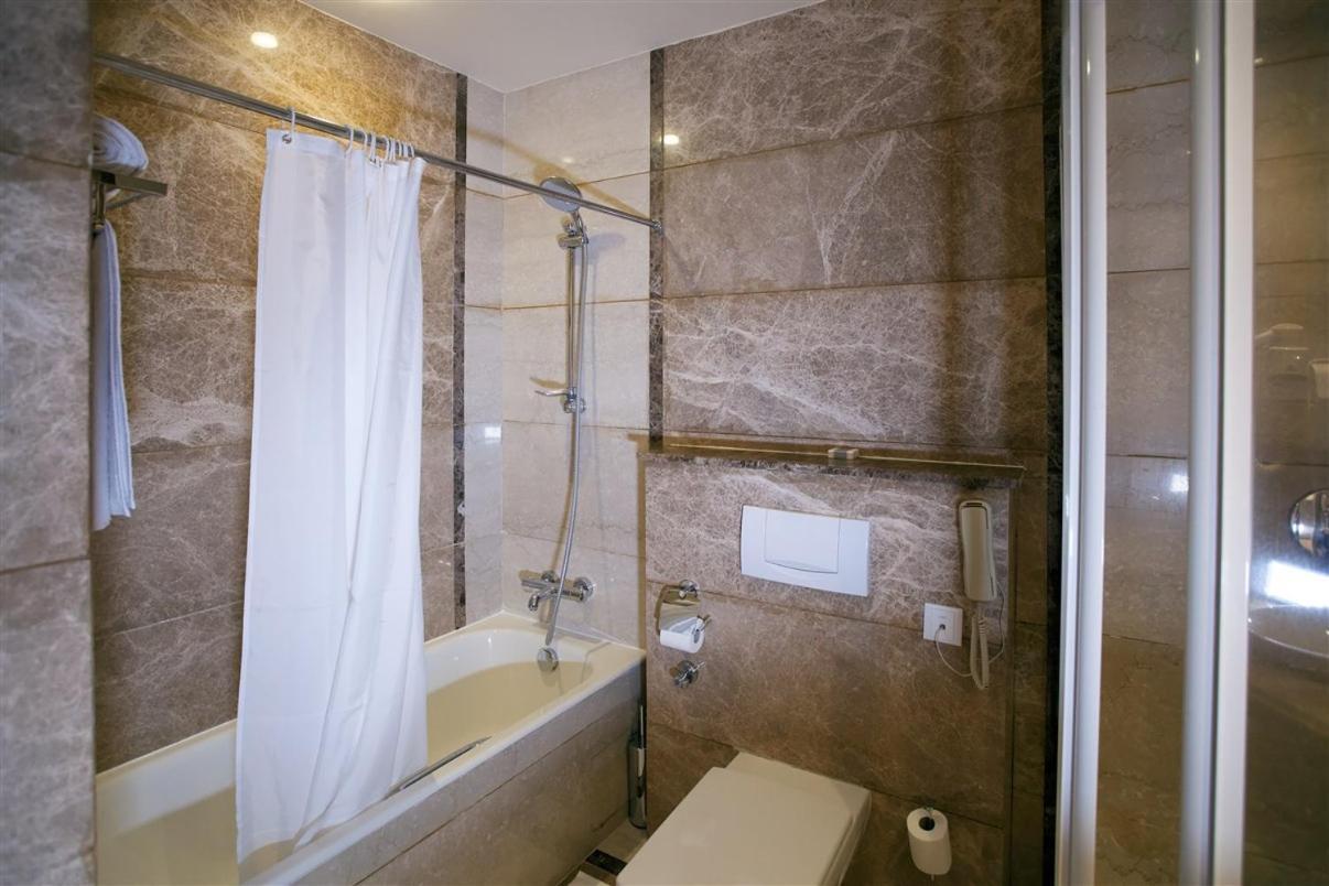 Hotel Ledger Plaza Bangui Extérieur photo
